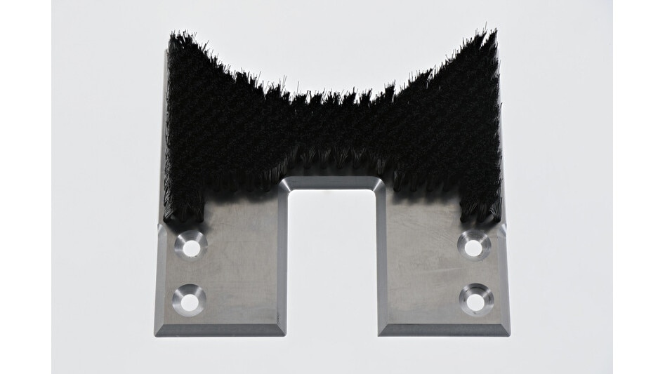 Brush field, throat table product photo product_unpacked_80degrees L