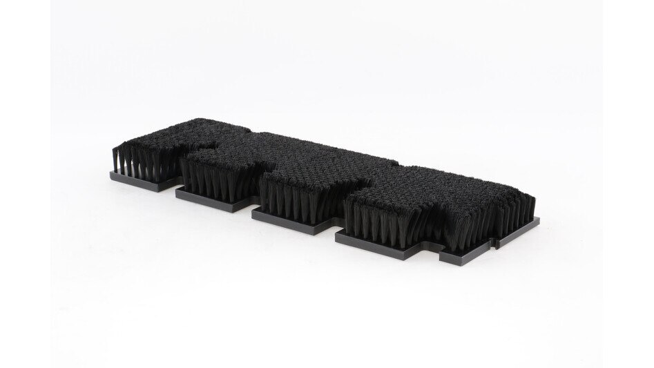 Brush insert product photo