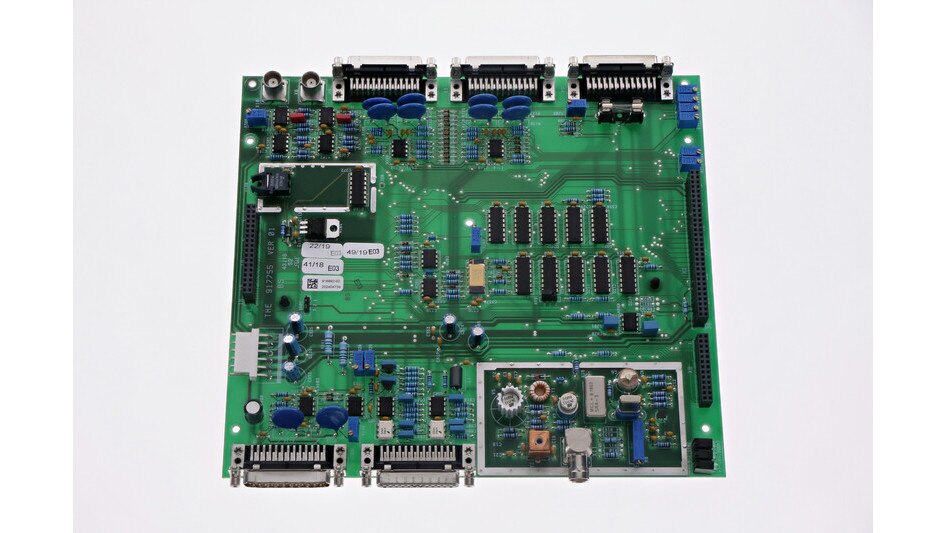 PCB oscillator and controller board 5 product photo product_unpacked_80degrees L